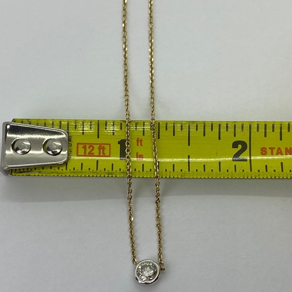 14KT solitaire diamond 💎 necklace - Picture 14 of 17